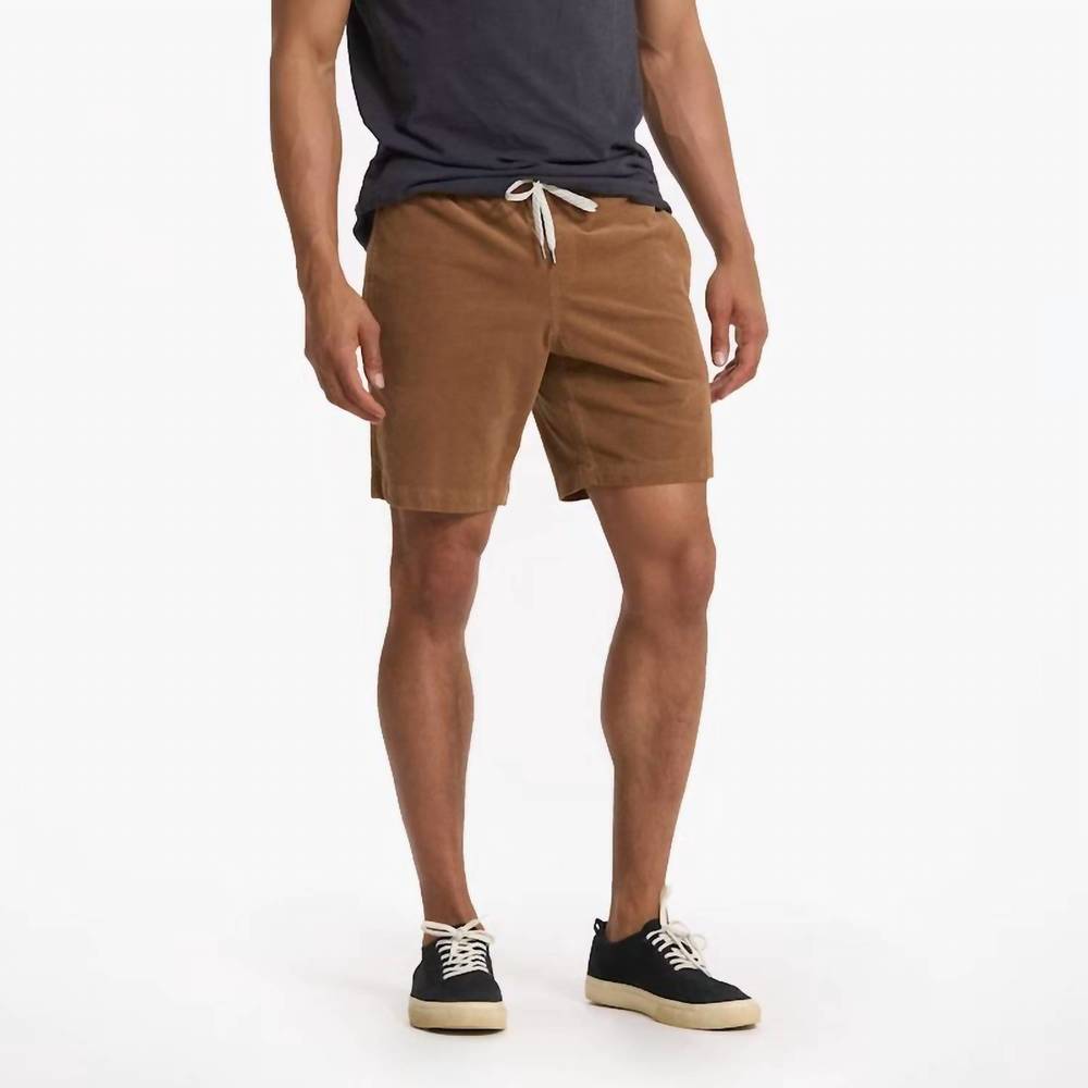Vuori optimist short in camel